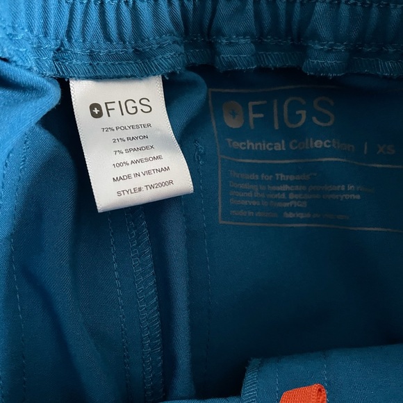 Figs XS Caribbean Blue Scrub Set - Picture 8 of 8